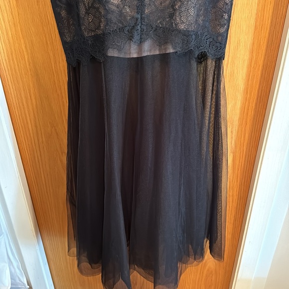 BCBG MaxAzria Ame Lace Mermaid Dress - Picture 3 of 4